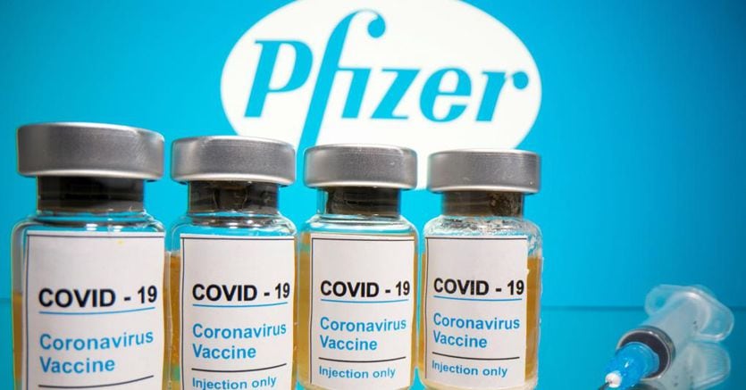 Dottoressa grave dopo l’iniezione del vaccino Pfizer