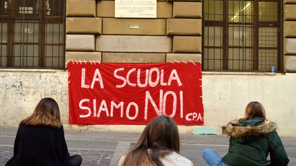 Roma. Liceo Albertelli allagato, scatta la protesta degli studenti