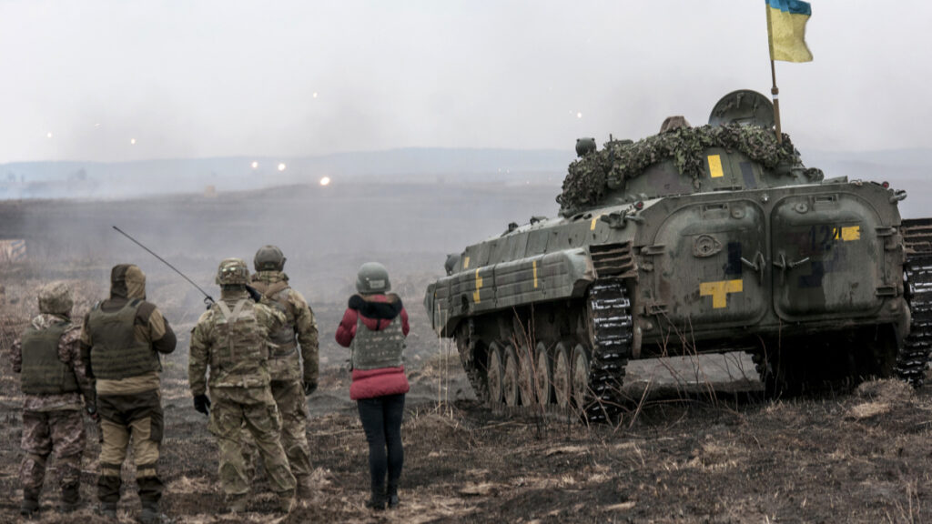 Azarov: “La prossima offensiva delle Forze Armate Ucraine sul Donbass porterà al crollo finale dell’Ucraina”