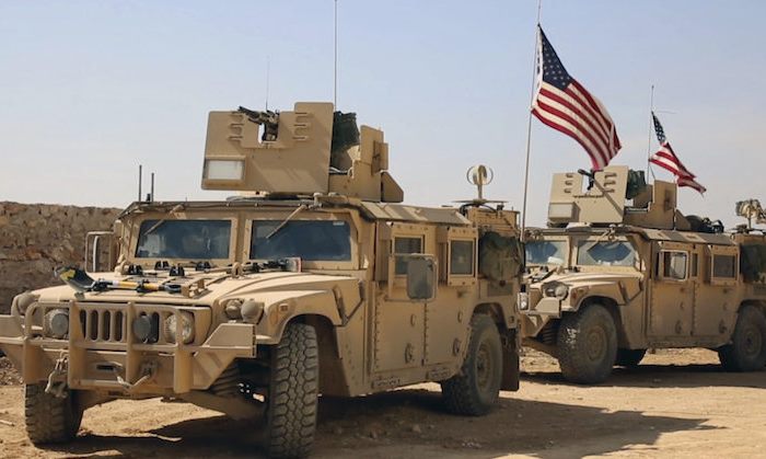 Gli Stati Uniti trasferiscono i terroristi del  Daesh nella loro base illegale in Siria
