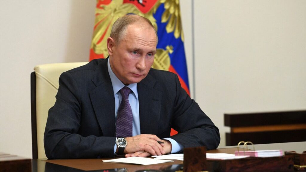 Putin: L’Occidente sta cercando di incatenarci … Stiamo affrontando “la politica di contenimento della Russia”