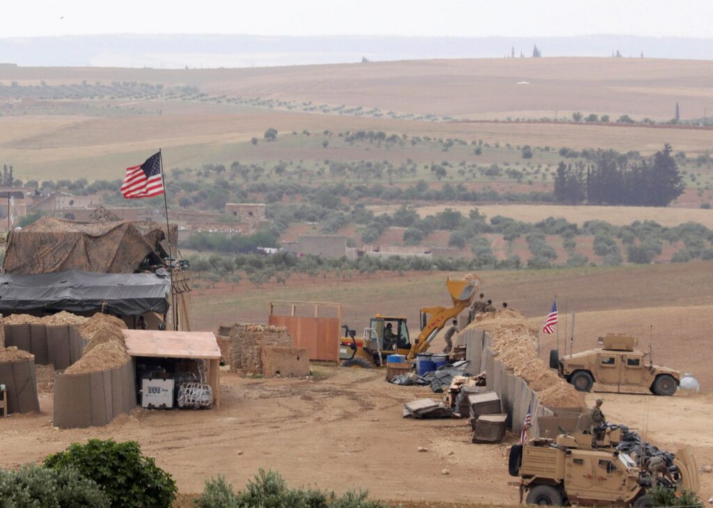 Base Usa in Siria presa di mira da un attacco missilistico