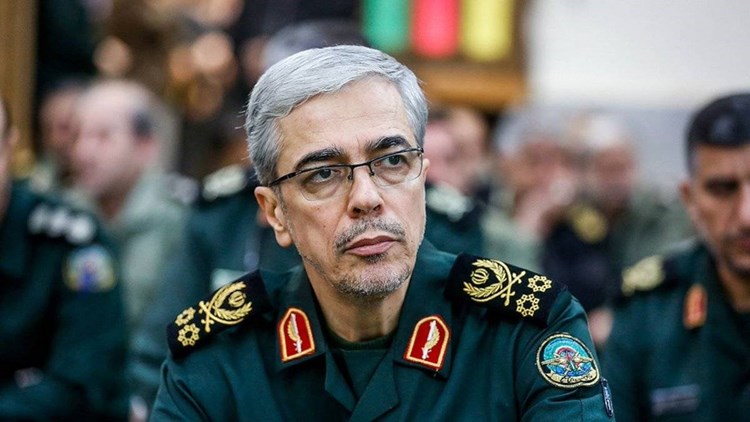 Il capo di stato maggiore iraniano minaccia “Israele” in caso di ripetuti attacchi alla Siria