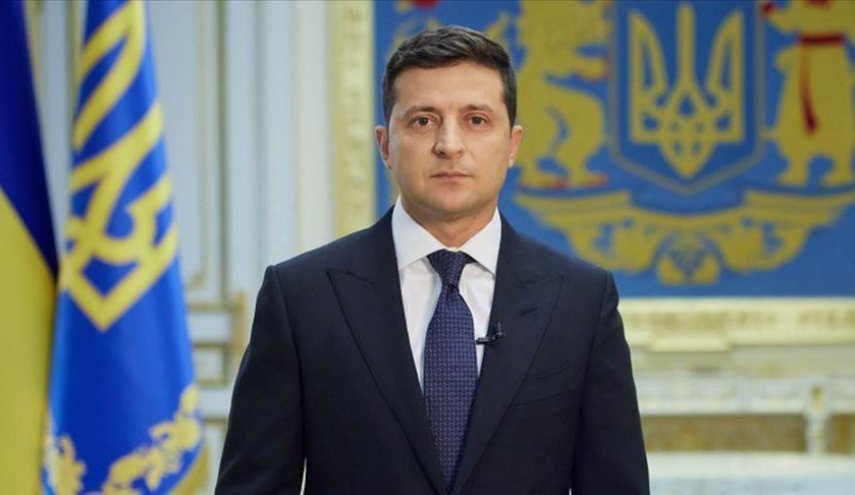 Il presidente ucraino chiede la riforma o la cancellazione della “formula di Minsk”