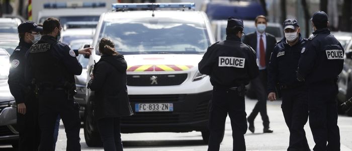 Liberati i compagni a Parigi, si sgonfia la “grande operazione”