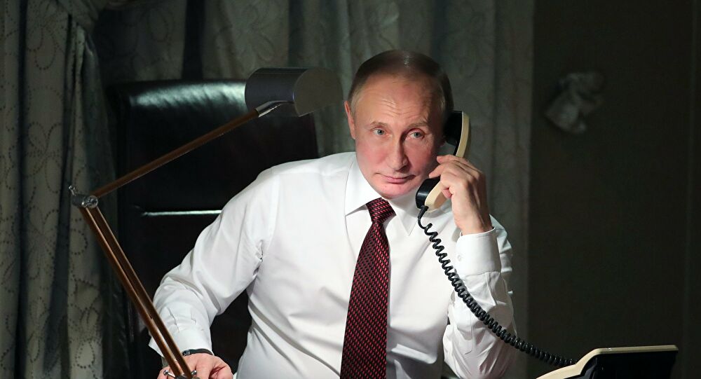 Putin propone soluzione politica in Ucraina a Biden