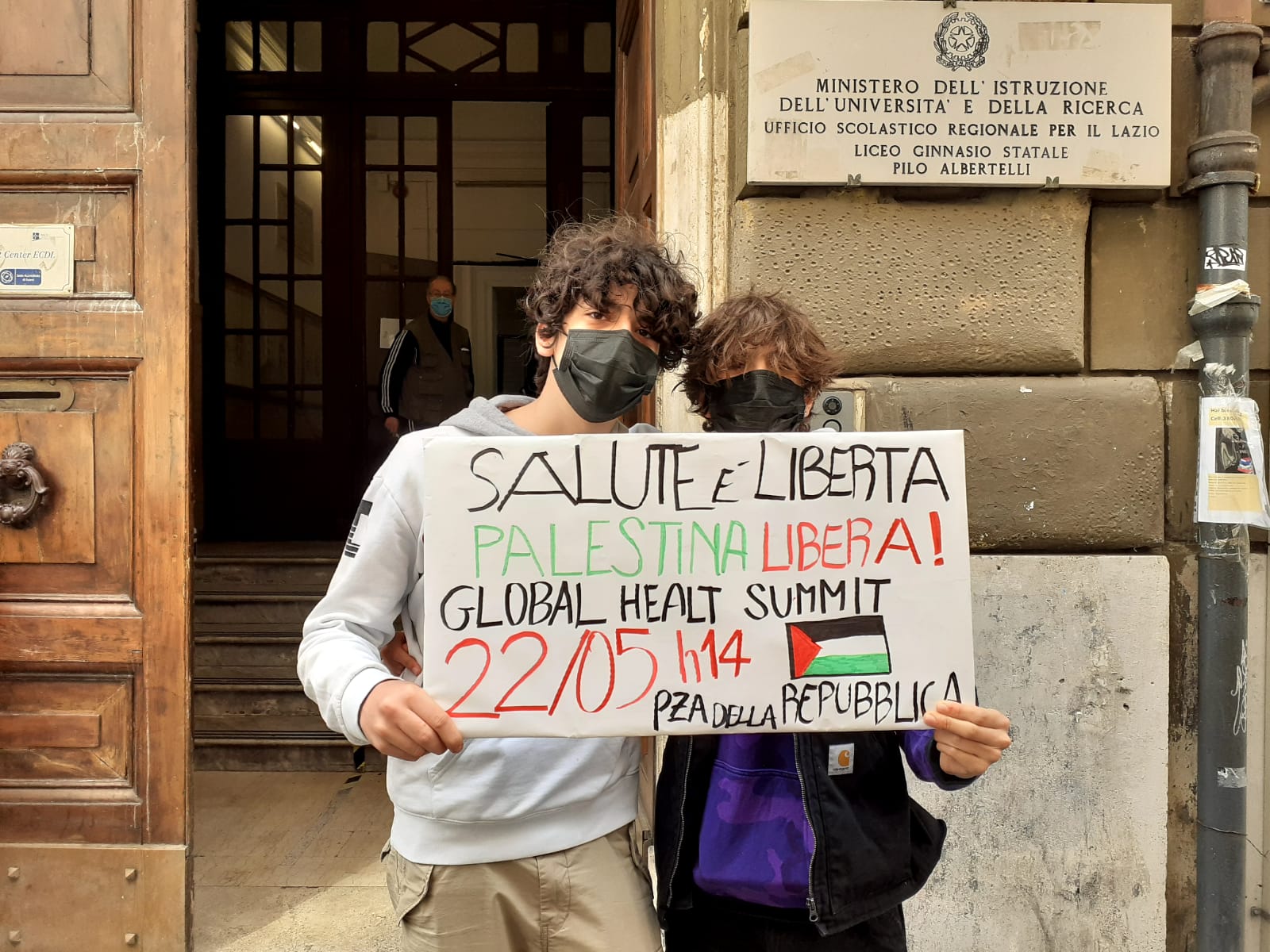 Roma. Insegnante di religione punisce studente perchè sta con i palestinesi