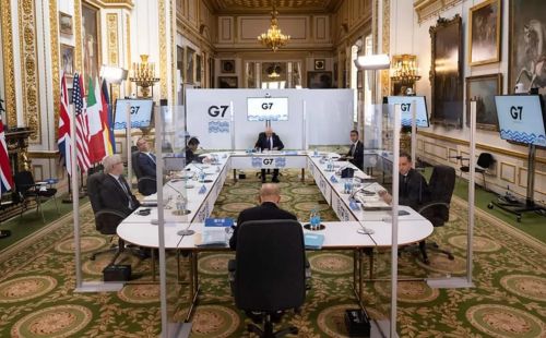 “Tassiamo le multinazionali”. L’ultima bufala del G7