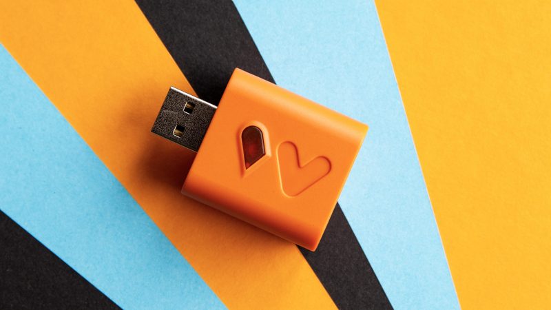 Witty Power, presa smart che esalta la batteria dei device e aiuta il pianeta