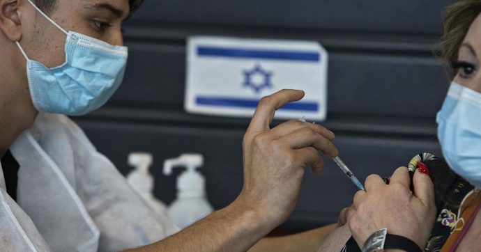 14 israeliani hanno preso il COVID-19 anche dopo la terza dose