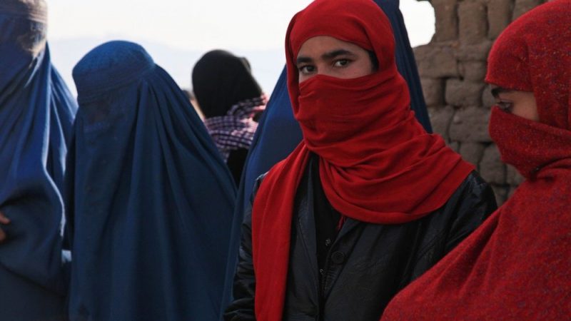 Afghanistan, la foto simbolo dell’ipocrisia colonialista occidentale