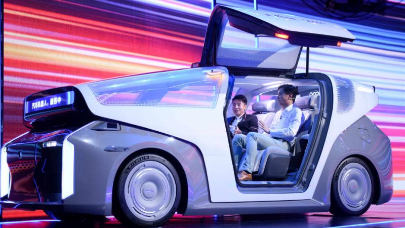 Baidu lancia una “robocar” e prepara un futuro tra AI e guida autonoma