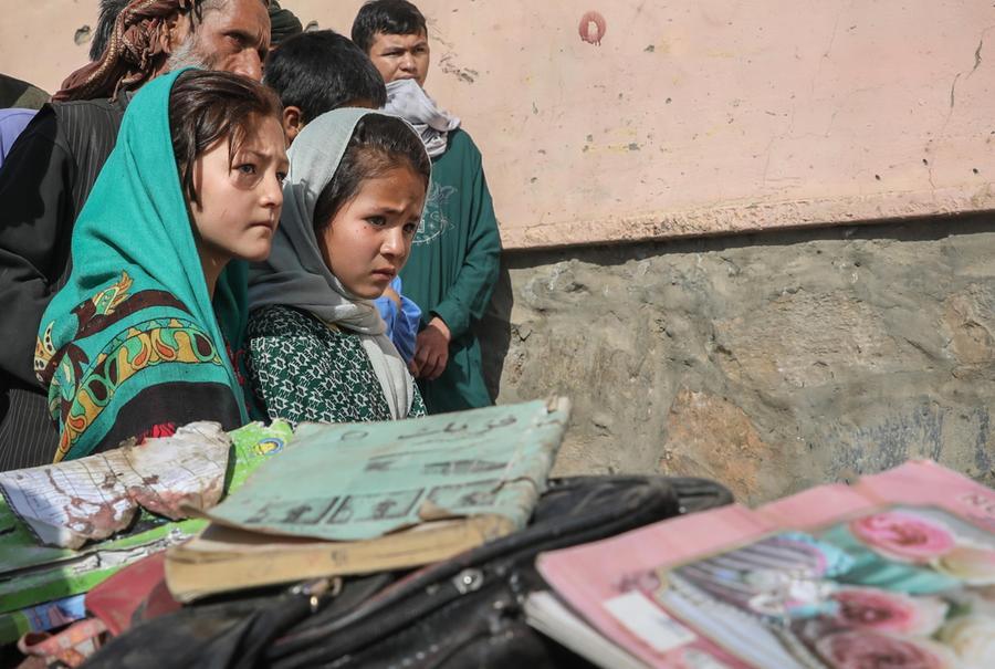 Donne e bambini uccisi a Kabul mentre il dipartimento di stato di Biden scrive ai talebani una lettera con parole forti chiedendo loro di essere gentili