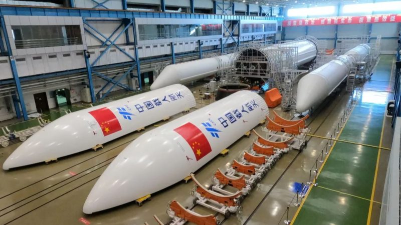 Il sogno cinese di un veicolo spaziale lungo chilometri