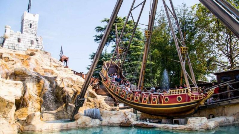 Parchi divertimento: crollo del 50% nel primo weekend con Green Pass