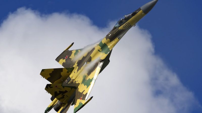 Su-35 si schianta nell’estremo oriente della Russia a causa di un malfunzionamento del motore