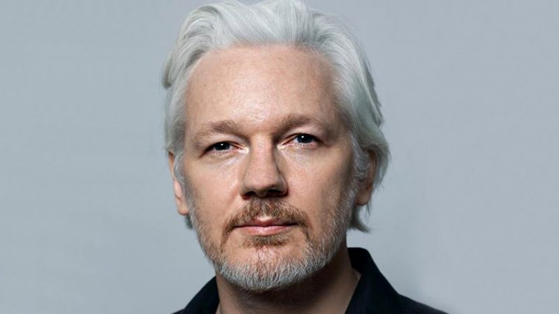 Il Caso Assange: Ricerca della verità e libertà di informazione