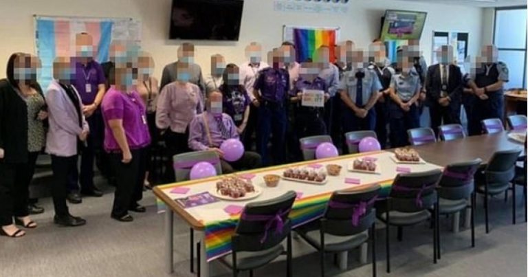 La polizia australiana viola le regole del lockdown per una festa in ufficio a tema LGBT