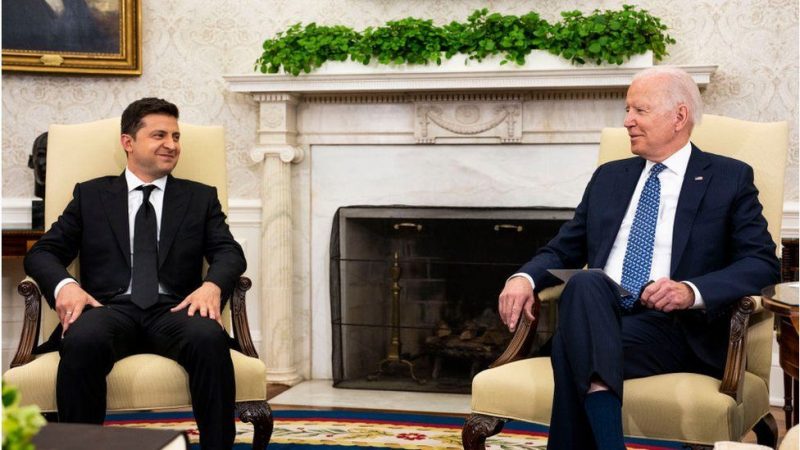 Ucraina: il viaggio di Zelenskij a Washington è un affare per gli Stati Uniti