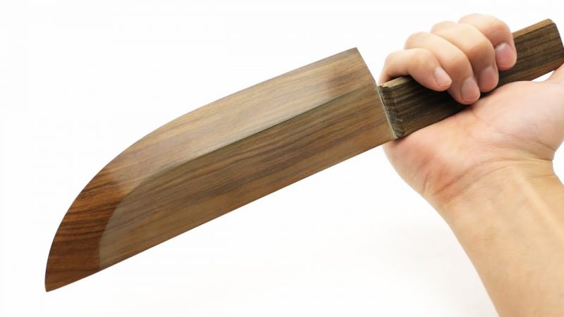 Il coltello più affilato del mondo? È di legno, e si ricicla.