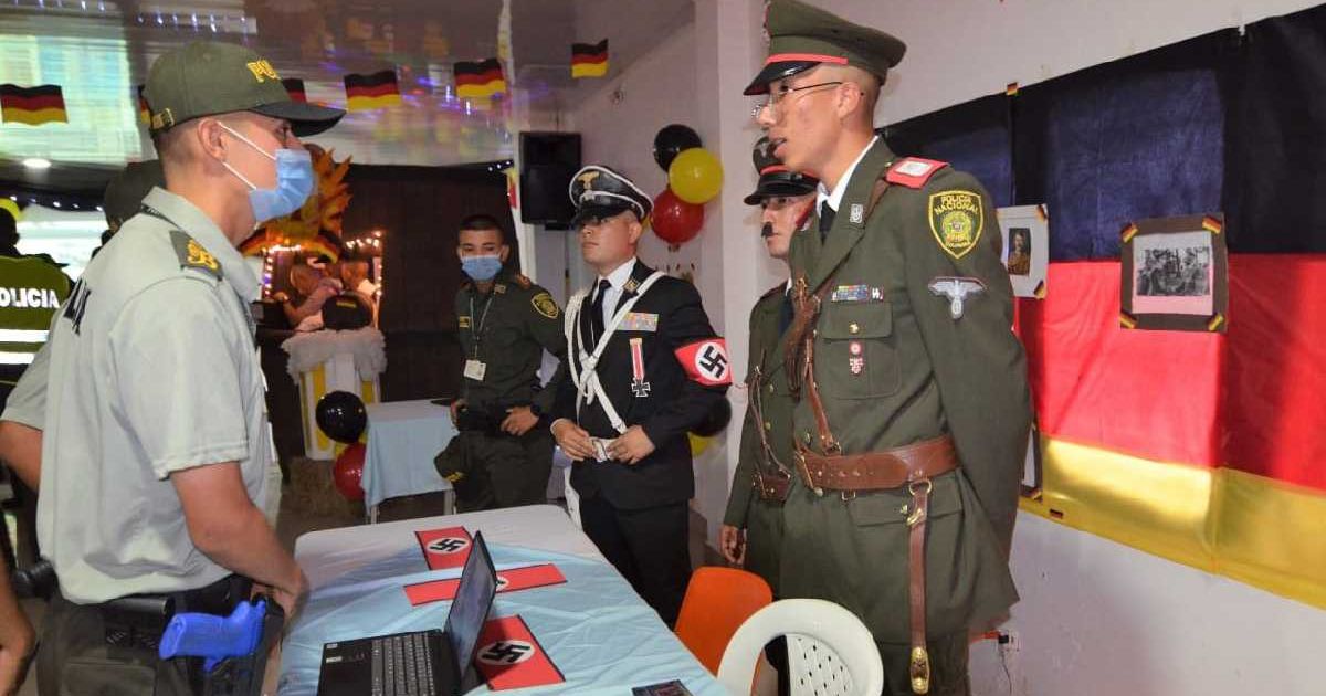 Colombia, la polizia ha utilizzato simboli nazisti per rendere omaggio alla Germania