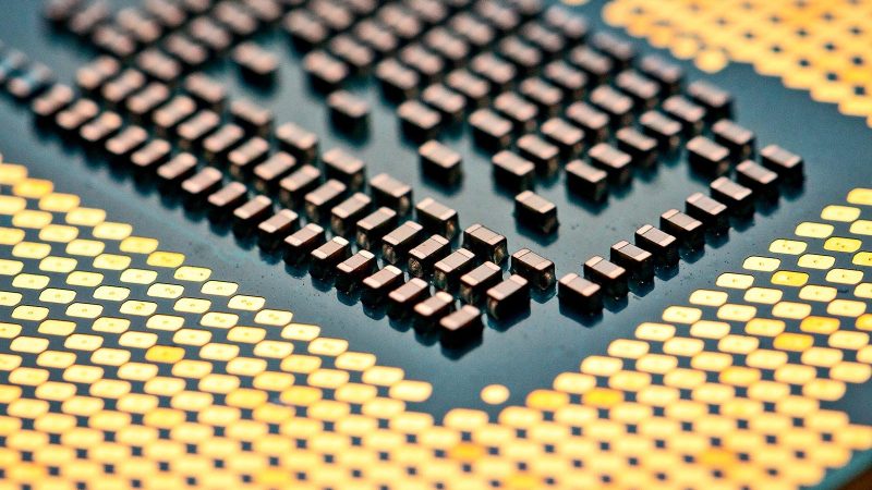Un metamateriale può percepire, decidere e agire