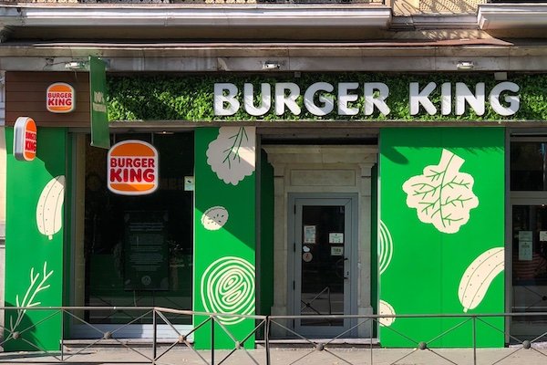 Vurger King, il celebre fast food apre il primo ristorante 100% vegetariano