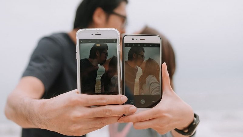 25.000$ alle coppie che mollano la tecnologia per un mese