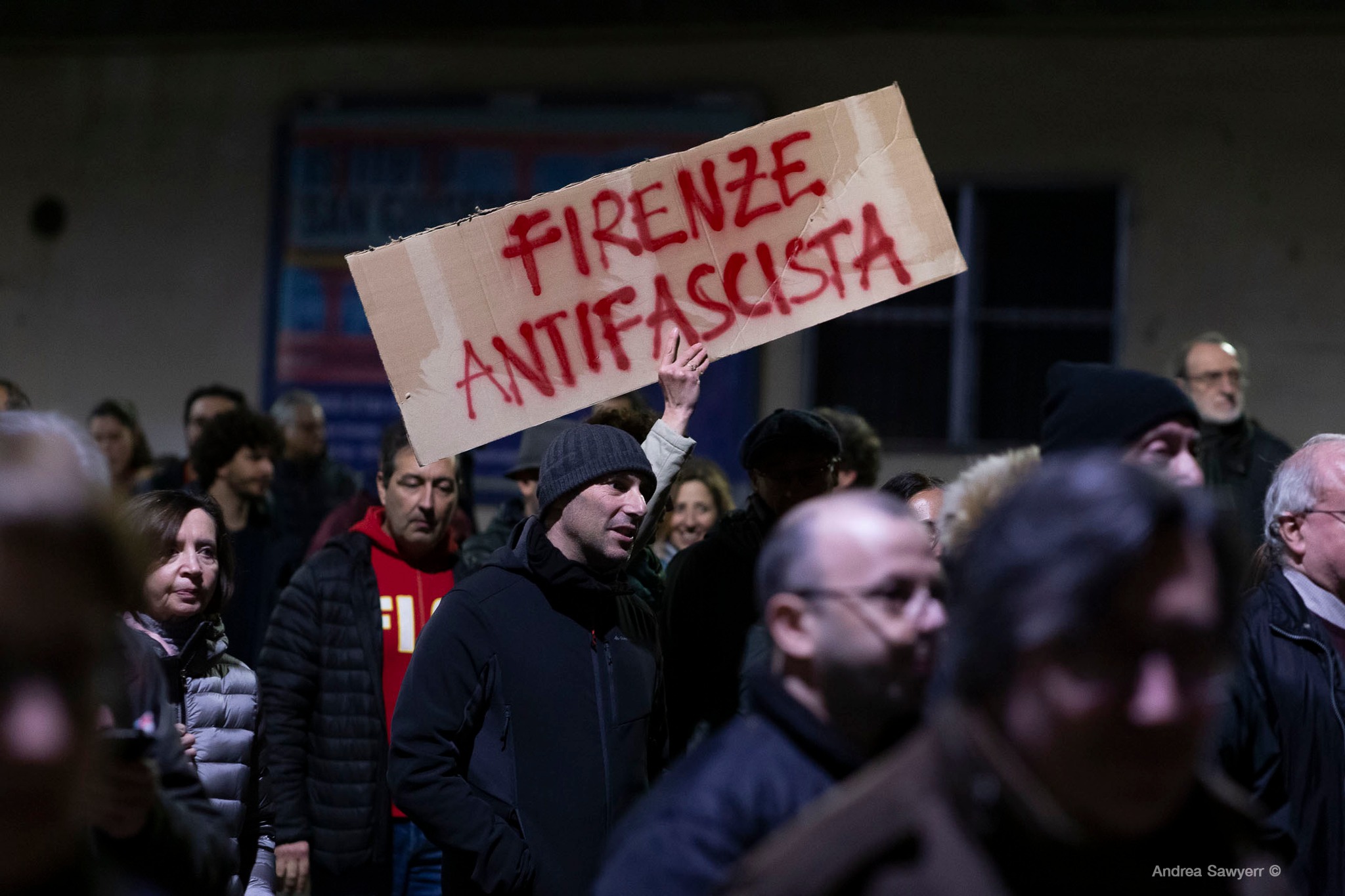 Il ministro attacca la preside di Firenze invece di condannare lo squadrismo fascista