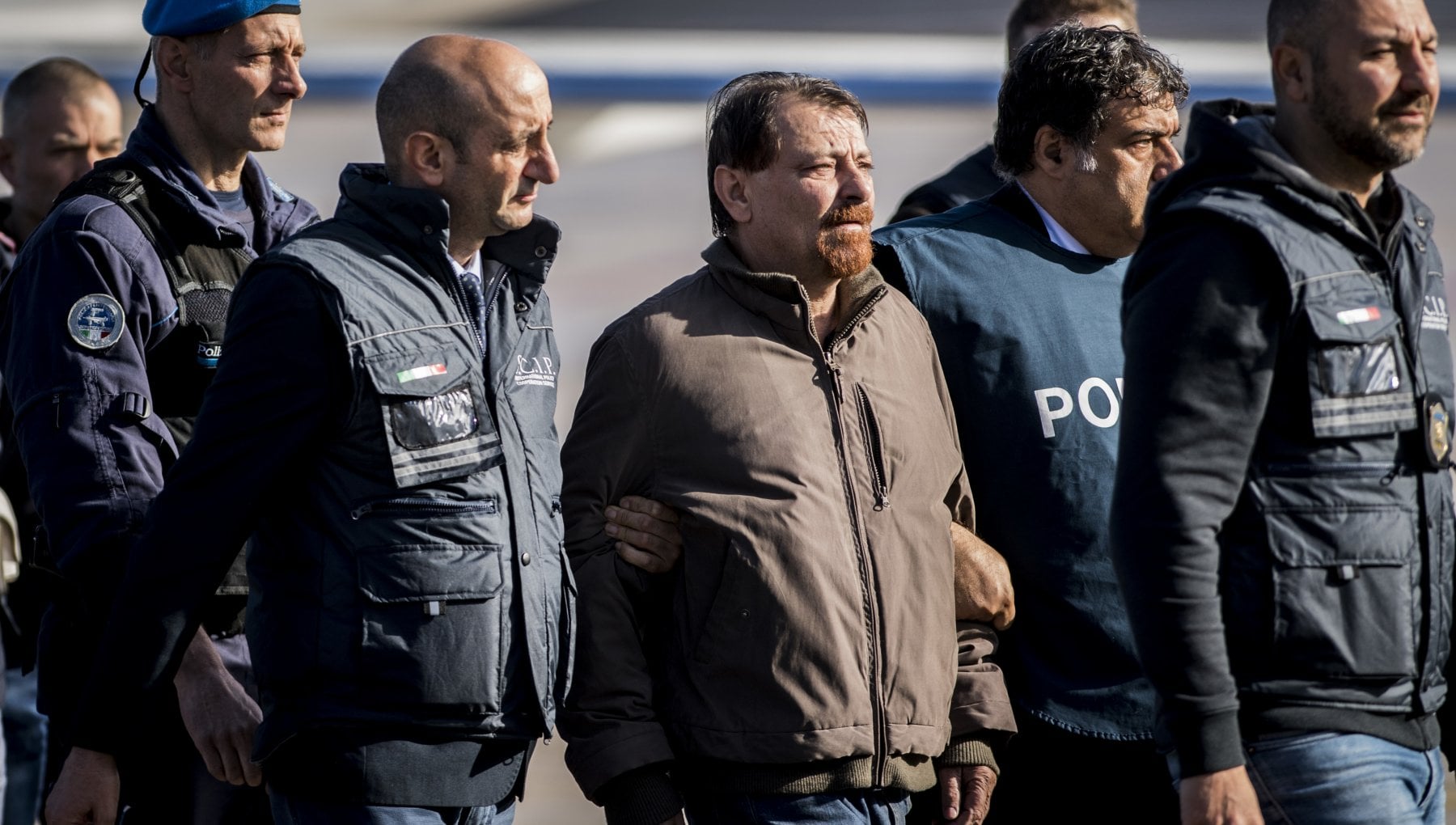 Cesare Battisti denuncia aggressione in carcere da parte degli agenti