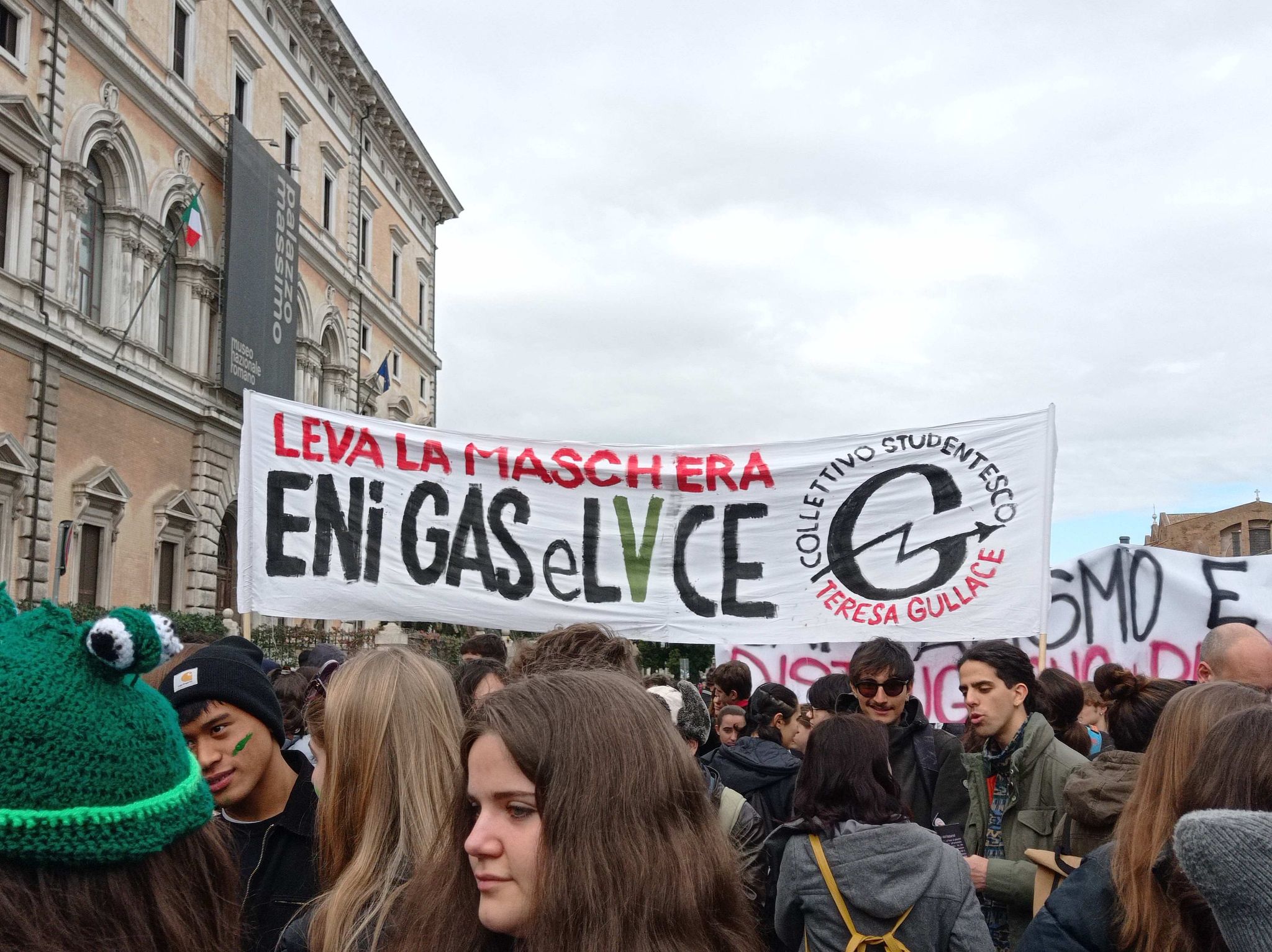 Oggi nuova giornata di Global Strike degli studenti contro l’infarto ecologico del pianeta