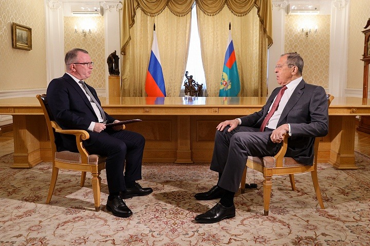 Sergey Lavrov a Tsargrad TV: "Nella Ue supremazia della Nato. E Washington userà l'Europa a suo vantaggio"