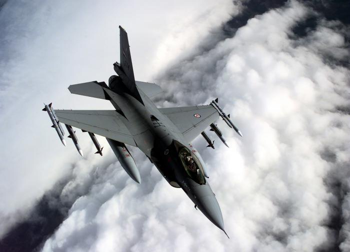 Generale francese: l'F-16 non cambierà la partita per l'Ucraina