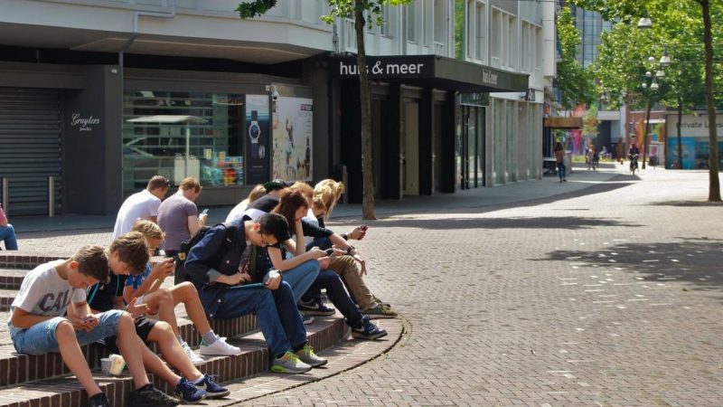 Germania: calano gli adolescenti che usano cannabis