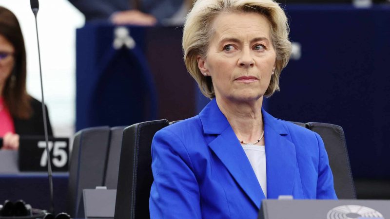 L’UE accelera la trasformazione in blocco militare sotto l’irresponsabile leadership della Von Der Leyen